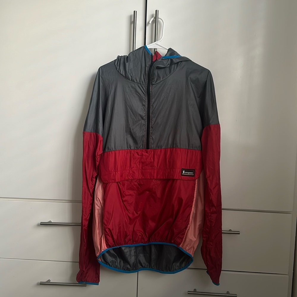 Cotopaxi windbreaker